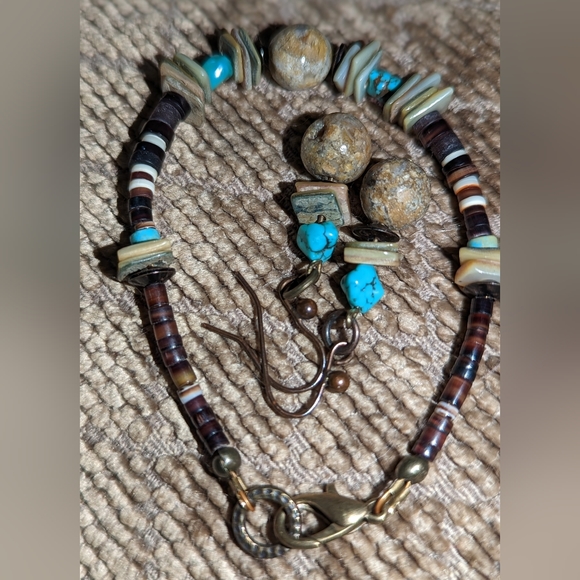 Quality Handmade earrings & bracelet set - Picture 11 of 13